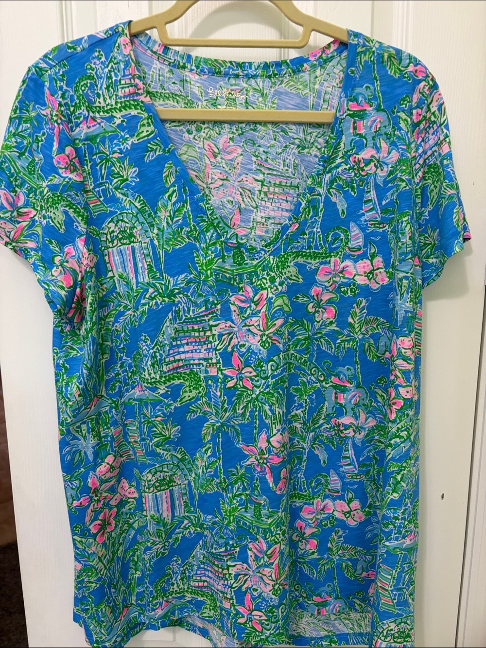 Lilly Pulitzer Blue V-Neck Tropical Print Tee
